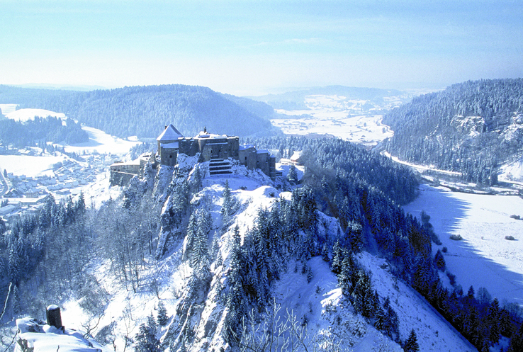 Château de Joux en hiver, ©RAE